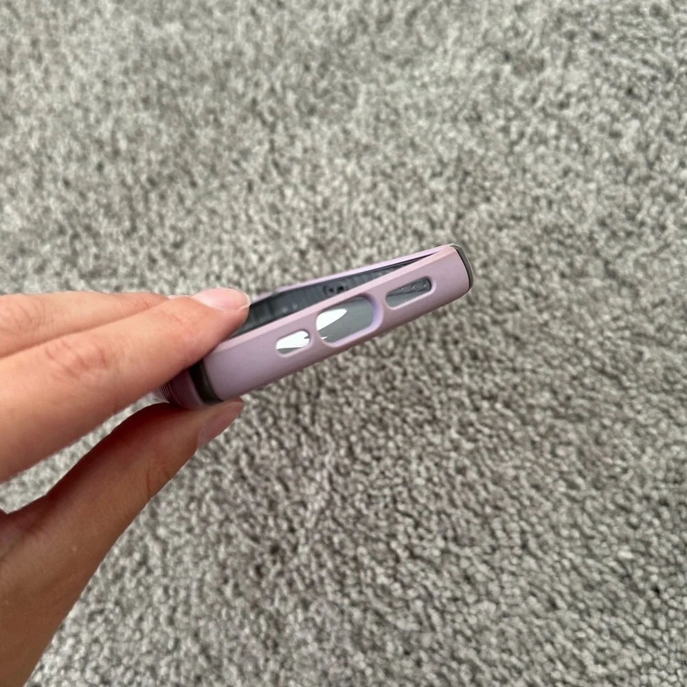 Speck Purple iPhone 14 Pro Case
